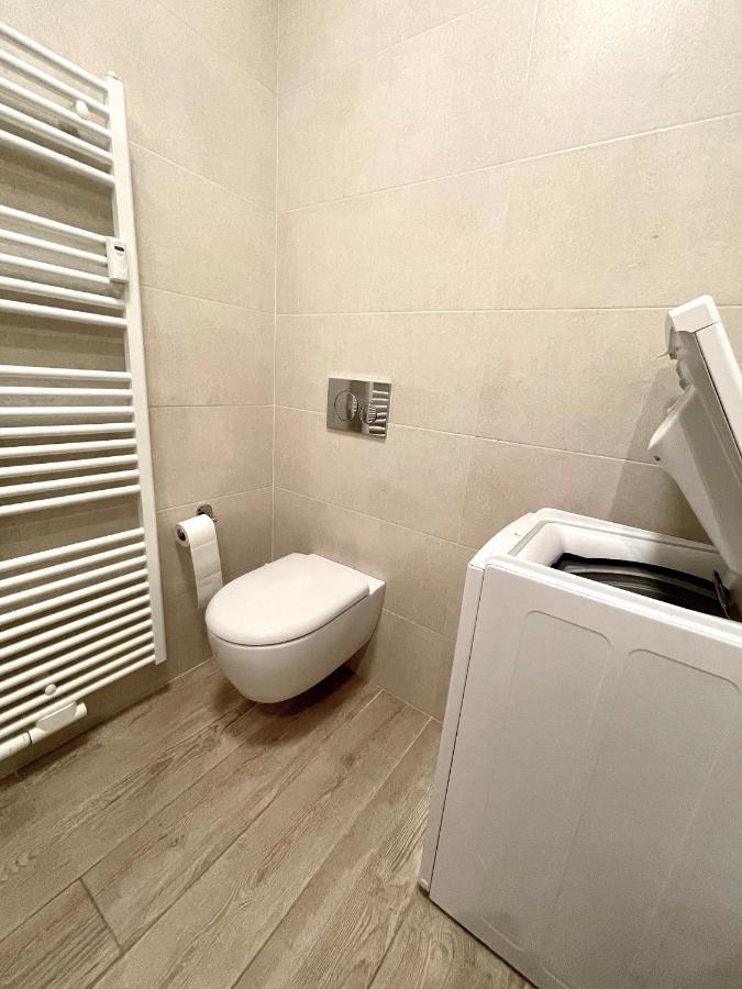 Bright Studio Apartment With Free Private Parking Мерано Екстериор снимка