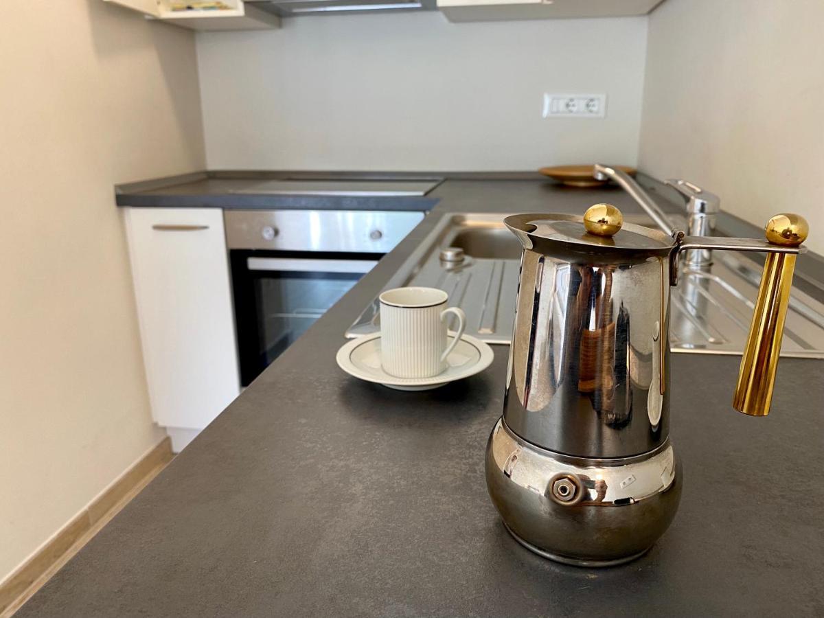 Bright Studio Apartment With Free Private Parking Мерано Екстериор снимка